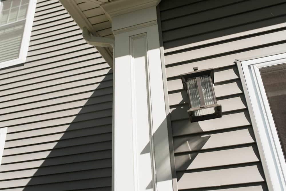 Cleaning and Painting Metal Siding