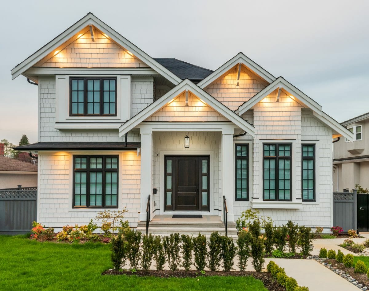 James Hardie Shingles Cedarmill Colourplus in Arctic White Siding installation best company in Canada
