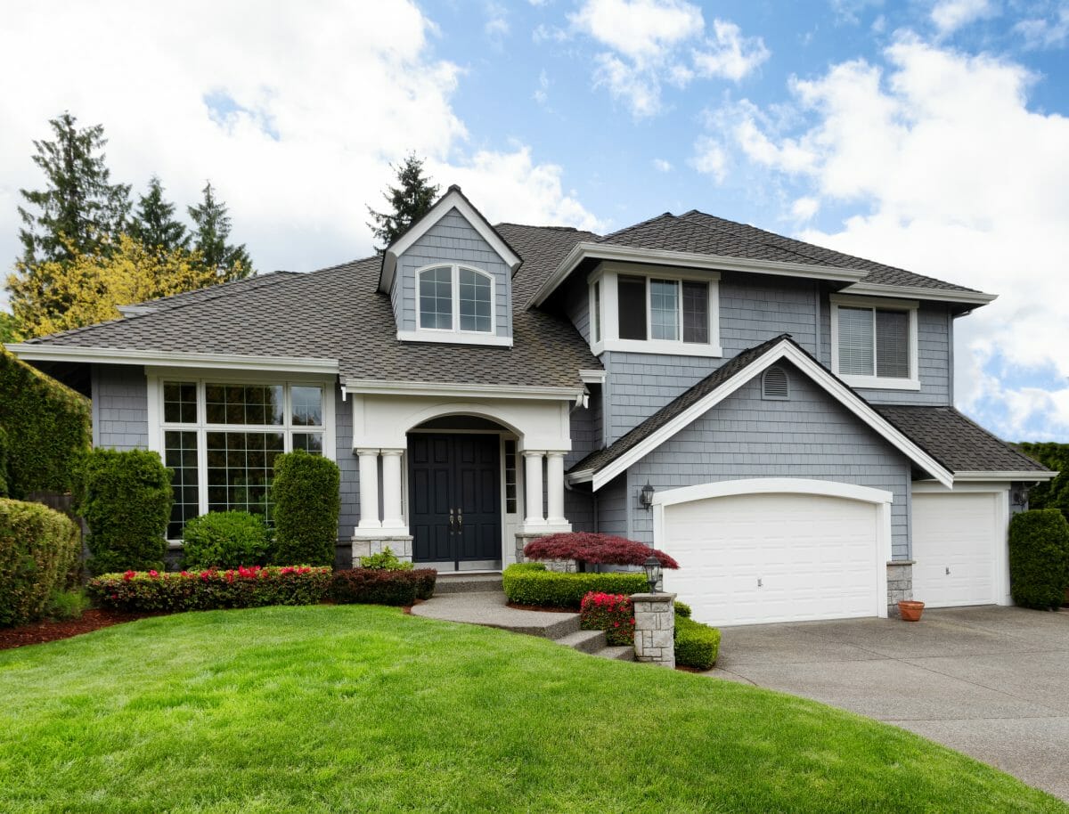 James Hardie Shingles Cedarmill Colourplus Statement collection in Pearl Gray Exterior home siding - installation cost in Toronto