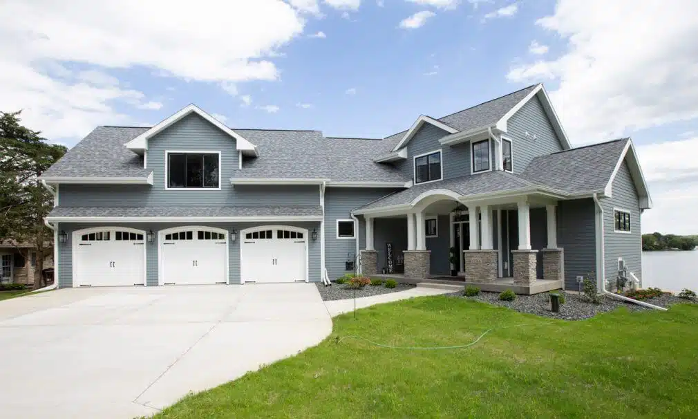 LP® Smartside® Lap Siding from ExpertFinish® color collection in Summit Blue LP Engineered Wood Siding Company - Best Contractors in Seattle, WA