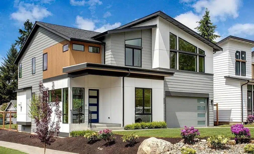 James Hardie Panels with Smooth Finish 4×10 in White Siding installation and repair best company in Canada