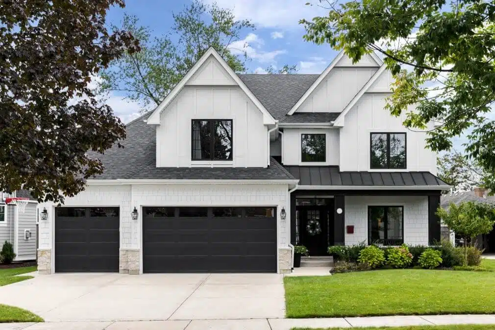 James Hardie Shingle Siding and Board&Batten in Arctic White Siding installation and repair best company in Texas, USA