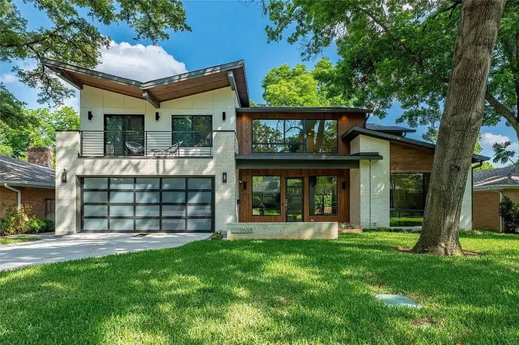 James Hardie Panels with Smooth Finish Exterior home siding - installation cost in Dallas. James Hardie, Cedar, Vinyl siding