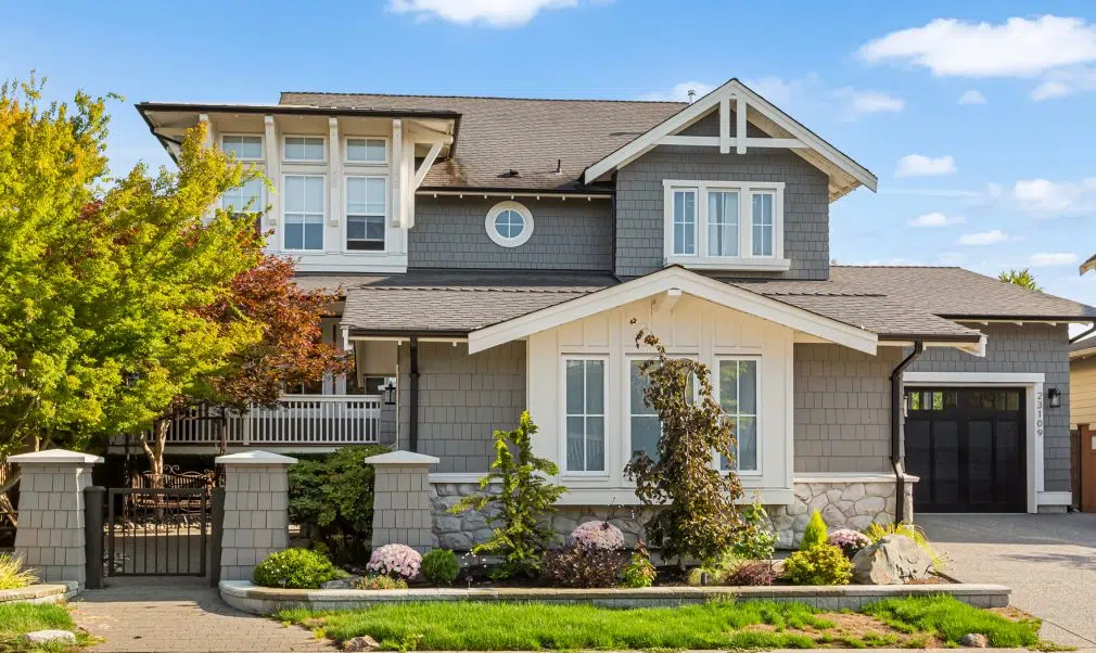 James Hardie Shingle Siding in Gray Slate Exterior home siding - installation cost of James Hardie, cedar, vinyl siding in Chattanooga, Tennessee