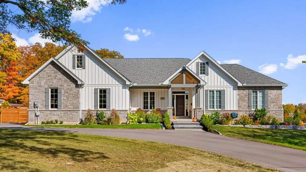 James Hardie Board and Batten (Arctic White) Best siding companies in Pittsburgh, PA can work with panels as well as with shingles, lap and other siding types